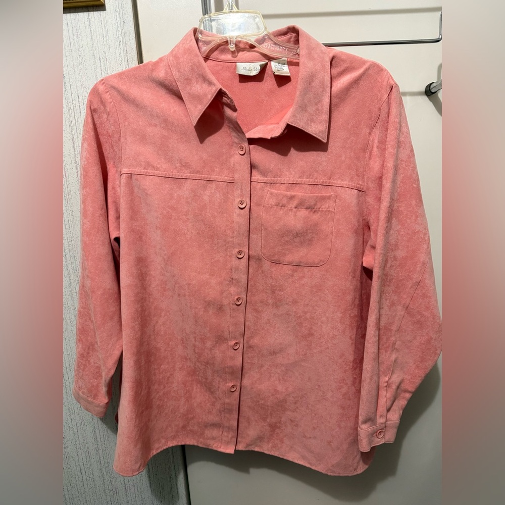 Studio Women's 2X Pink Suede Button Down Shirt